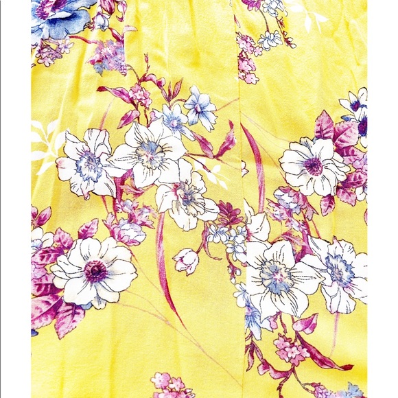 Franchesca’s high neck halter top size XS. - Picture 3 of 3